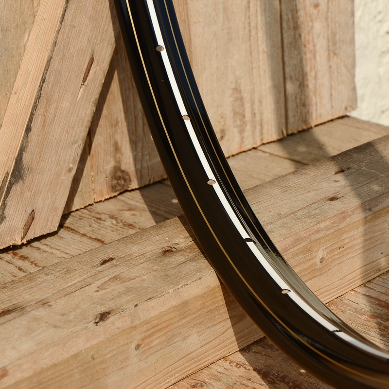 Fahrradfelge 28" x 1,75 (ISO/ETRTO 622mm), Alu, schwarz, 36 Loch, Dek.15 weiss gold