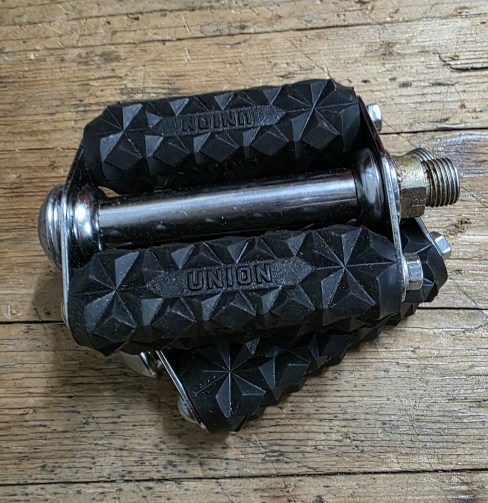 Pedalen "UNION", Damenausführung , Luxus verchromt,  rare alte Neuware,  orig. 30er - frühe 50er Jahre. 