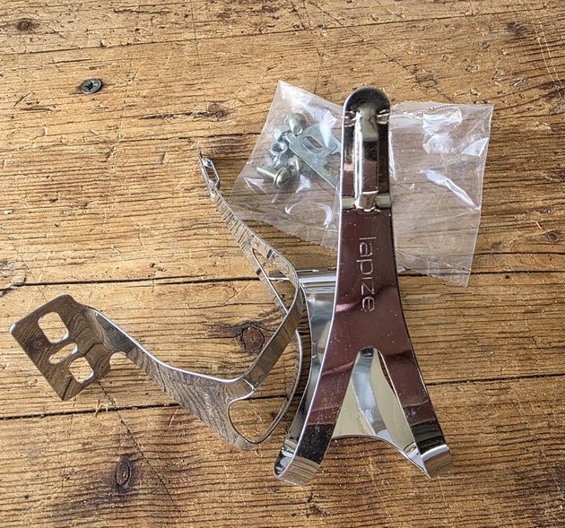 Pedalhaken / Rennhaken "Lapize /CHRISTOPHE", verchromt, orig. NOS 70-80er Jahre !, BITTE Größe im Infofeld angeben (S, M oder L), incl. Anbausatz     