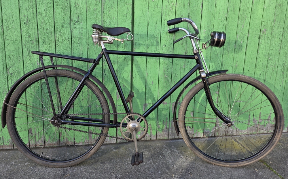 Herrenfahrrad MERIDIAN (Brennabor) , 26 x 1  1/2  Zoll Wulstfelgen, Bj. 1936, RH: 55,5 cm,  schöner Vorkriegsklassiker 