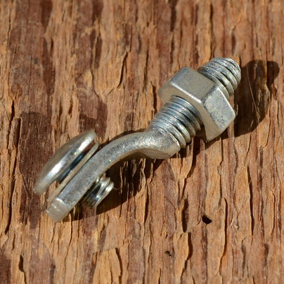 Anbaubolzen für Kettenschutz, M6, L=30mm, glanzverzinkt 