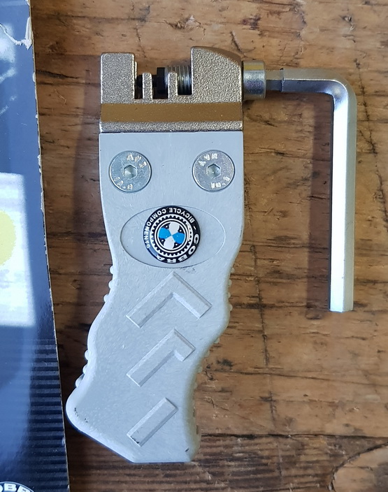 Kettenentnieter Shimano HG-IG 9-10 fach,   orig. COBRA Profi-Ausführung , NOS aus Werksbestand 