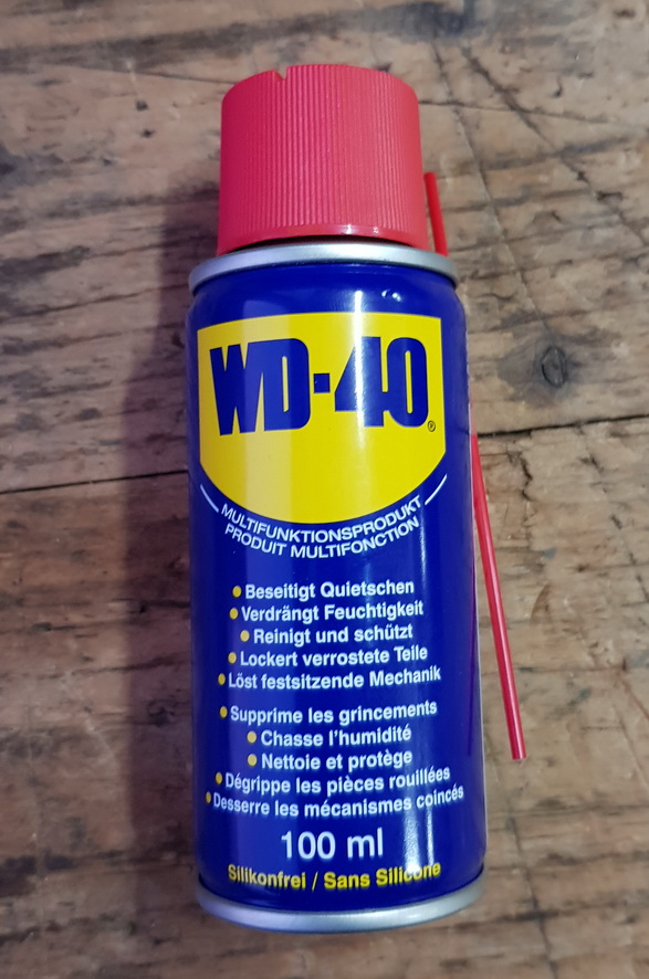 WD40 Multifunktionsprodukt: Sprühöl Rostlöser Schnellreiniger, handliche Dose mit Sprührohr für exakte Anwendung 
