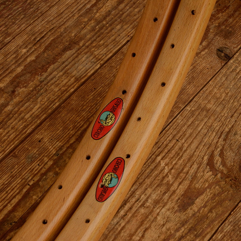 Holzfelgen Satz f. Schlauchreifen "Kasten Form", 26" (584), klar lasiert, 48 Loch, 30mm breit 