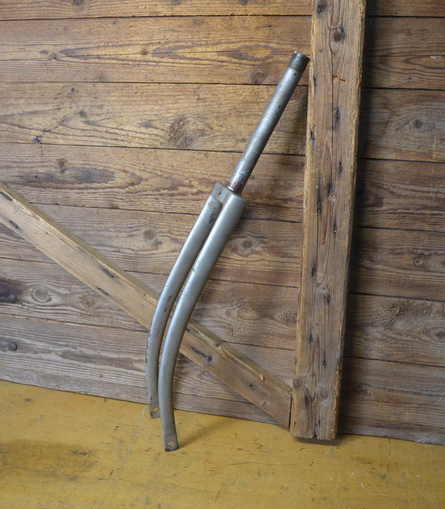Fahrradgabel 28 Zoll, 30er Jahre, beide Enden geschlossen, Schaftlänge 220 mm 