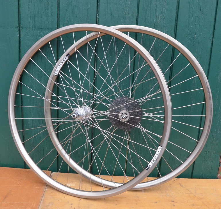 Laufradsatz "Alesa X-Plorer" 622-19 700C, Hohlkammerfelge Breite 23 mm 