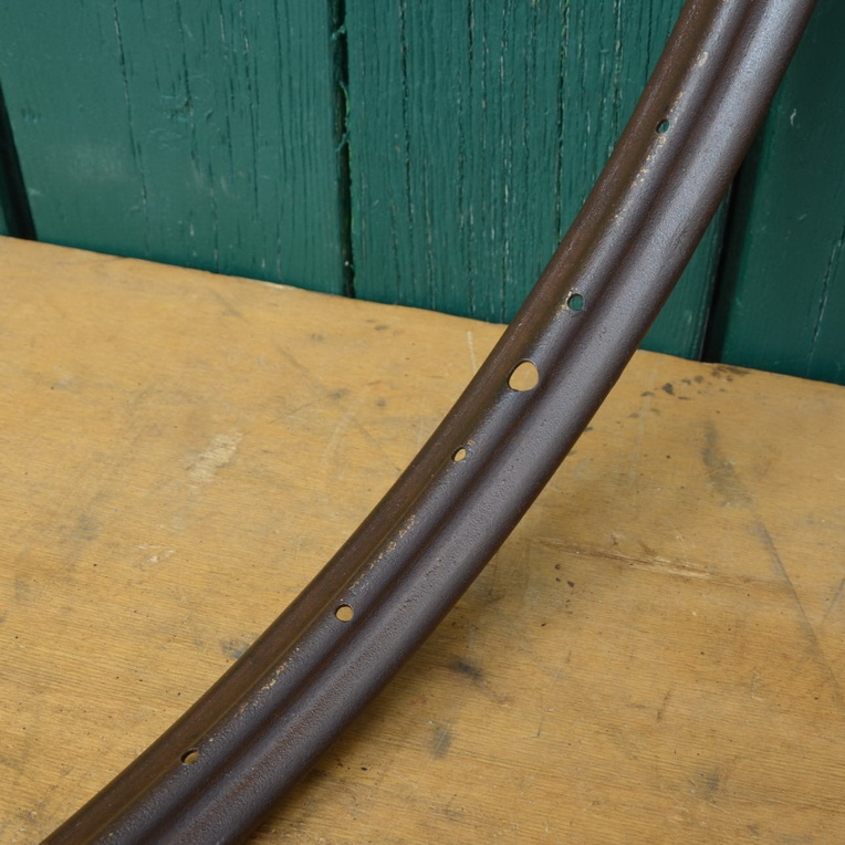 Felge 28 x 1,75 für Drahtbereifung, 36-loch, Breite 38 mm, starke Patina 