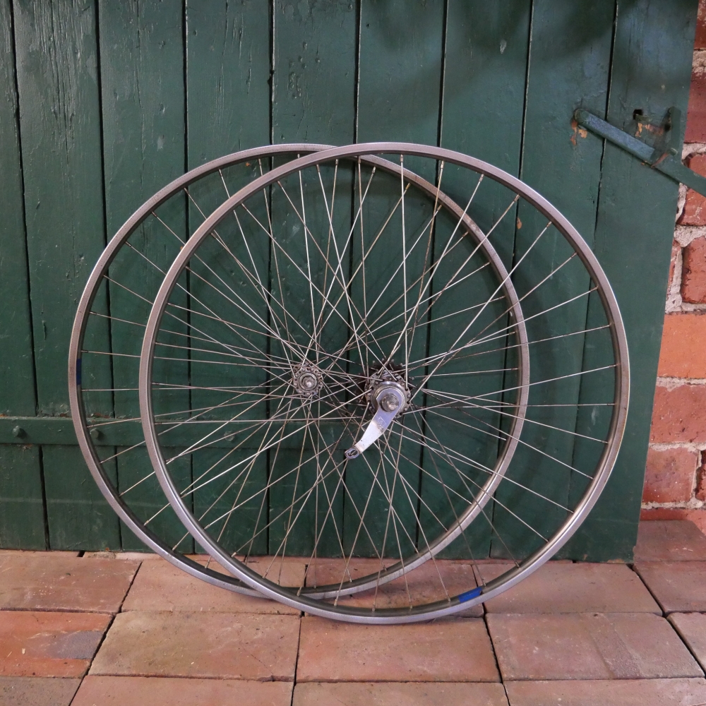 Laufradsatz 28 Zoll Rostfrei, Weinmann Felge mit Patina, Hinterradnabe "Sachs Jet", 