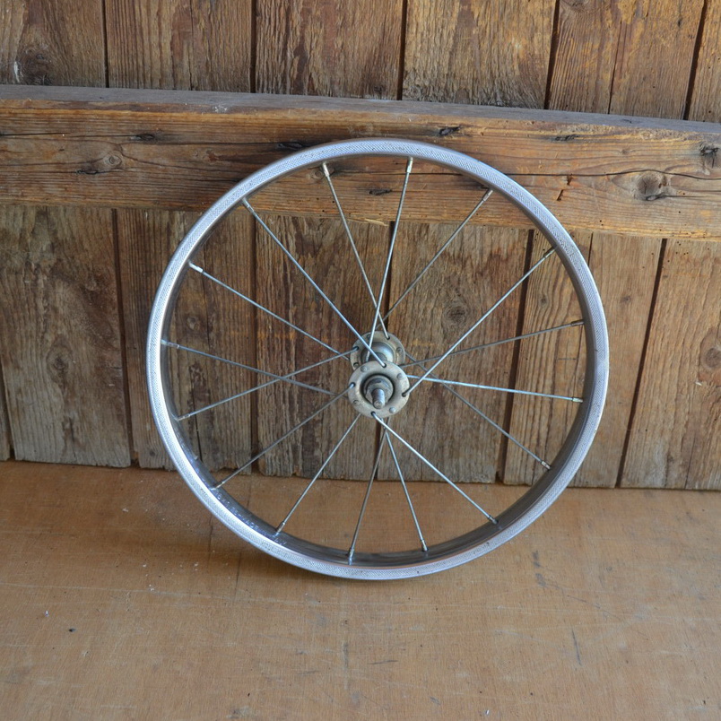 Laufrad 16 x 1,75 vorne, verchromt mit Patina, 70er Jahre, 16-loch 