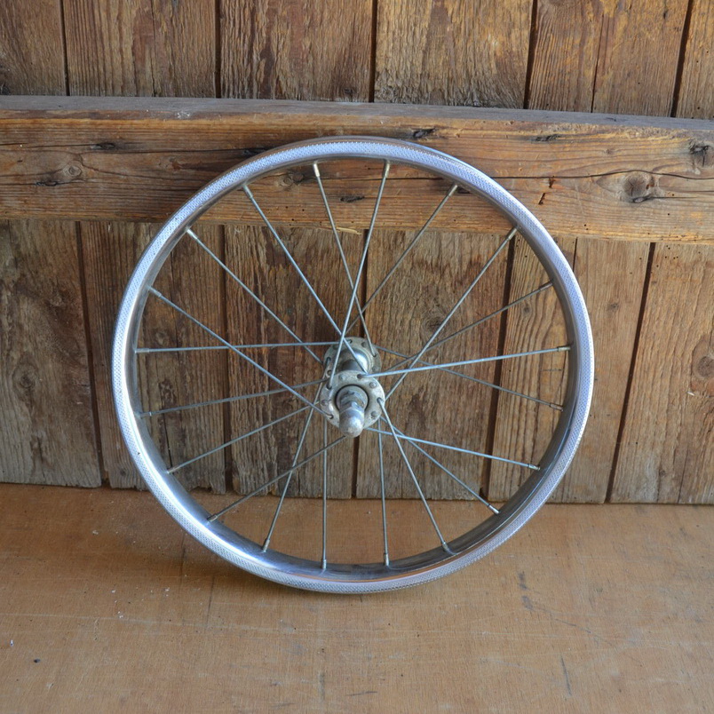 Vorderrad 16 x 1,75, verchromt mit Patina, 70er Jahre, 20-loch 