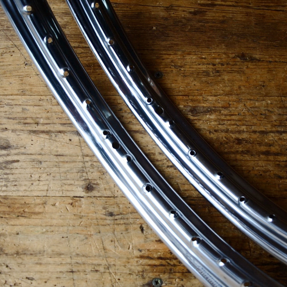 Felgensatz 1.35-19 (23 x 2,25) verchromt, NOS, 36-loch, Breite 49 mm 