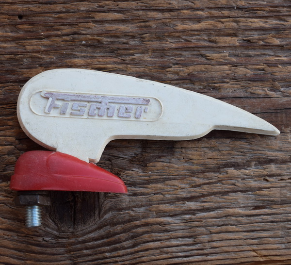 Schutzblechfigur FISCHER, Kunststoff, orig. Altbestand 60er Jahre, Zustand siehe Bild 