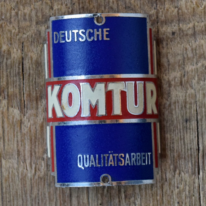 Steuerkopfschild KOMTUR, 50er Jahre, Originalschild aus Sammlungsbestand 