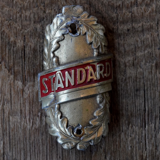 Steuerkopfschild STANDARD, 50er Jahre, Originalschild aus Sammlungsbestand 