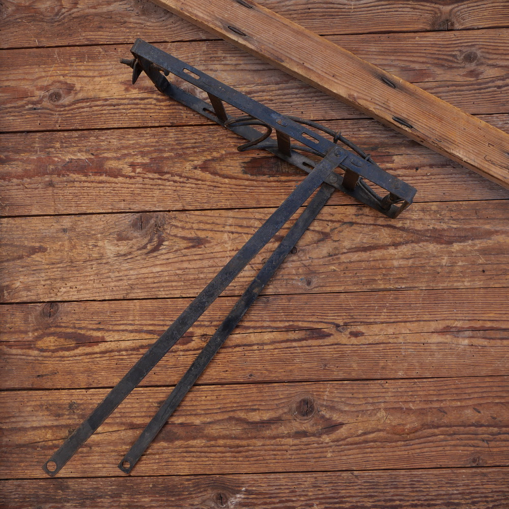 Gepäckträger,Bandeisen, ca. 32 x 15cm, orig. 30er Jahre, gebr., passend für 26er/28er Fahrräder 