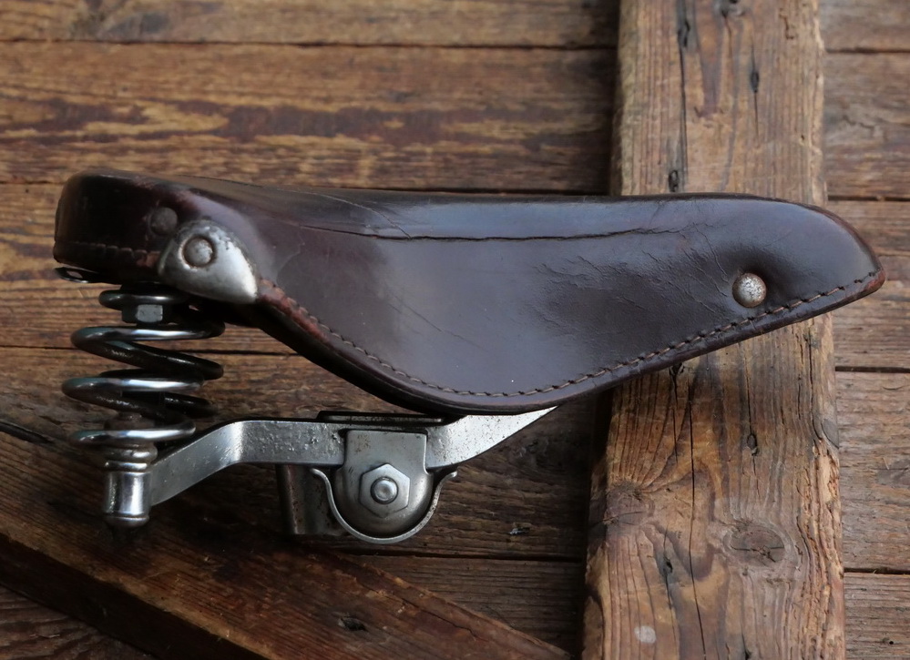 Sattel Herren, DÜRKOPP, für Sportrad, Leder, rotbraun, Gestell verchromt, original 50er Jahre, gebr. 