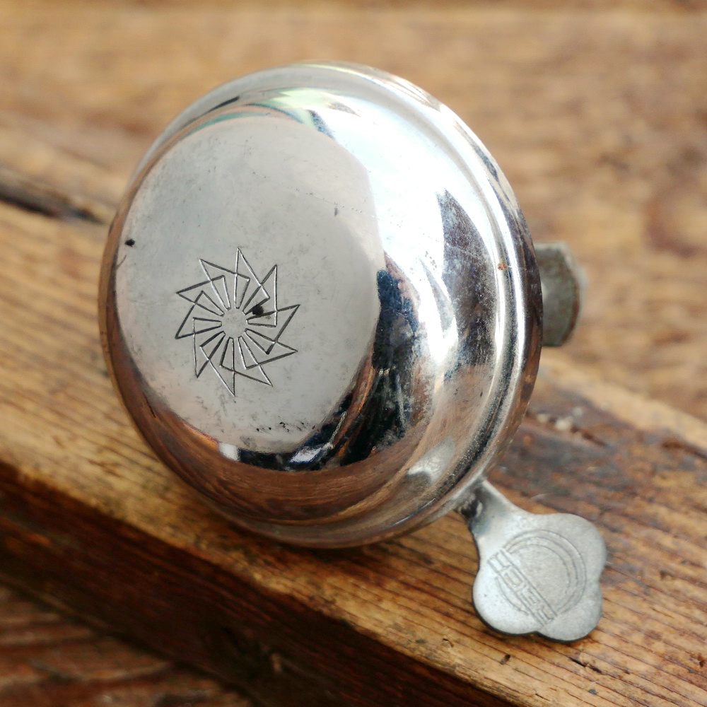 Fahrrad/Moped Klingel, Motiv Blüte, orig. 50er Jahre, verchromt, gebr. 