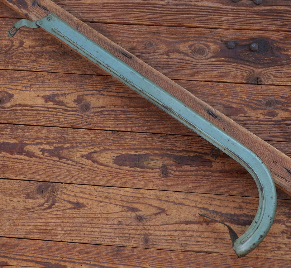 Kettenschutz, Länge ca. 56 cm, orig. 50er J., solide Ausführung, grün-metallic, gebr. 