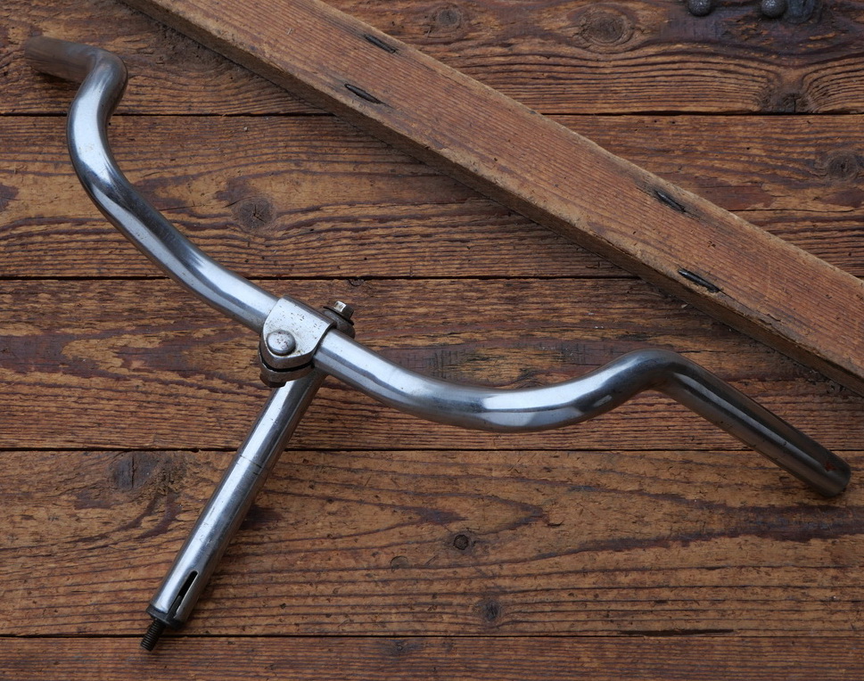 Fahrradlenker mit Vorbau KOERDT (FRIKO), DIAMANT-Kuhhorn-Form, 50er/60er J., verchromt, gebr. 