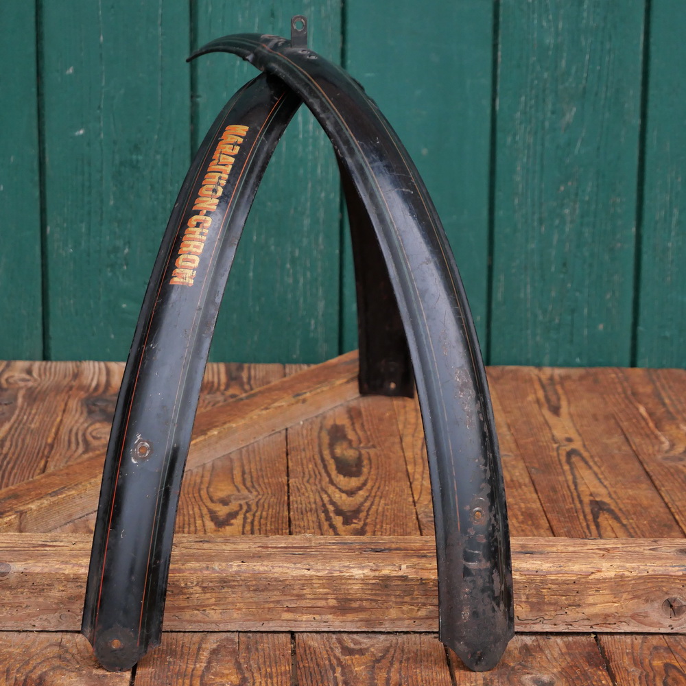 Schutzbleche Satz MARATHON CHROM, 28 Zoll, Herrenausführung, Anfang 30er J., schwarz, Linien grün/rot, gebr. 