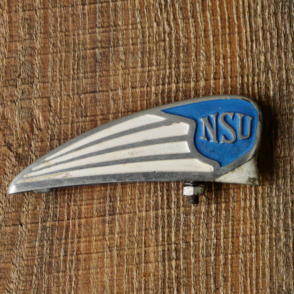 Schutzblechfigur NSU, Alu lackiert, original 50er Jahre, gebr. 