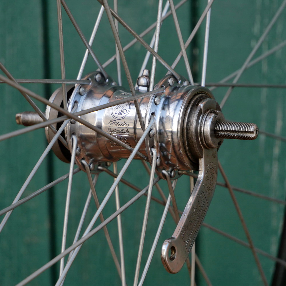 Hinterrad, 26 x 2.00 (559),mit Westwood-Felge, schwarz, für Transportrad 50er/60er J., Nabe F&S Torpedo , NOS 