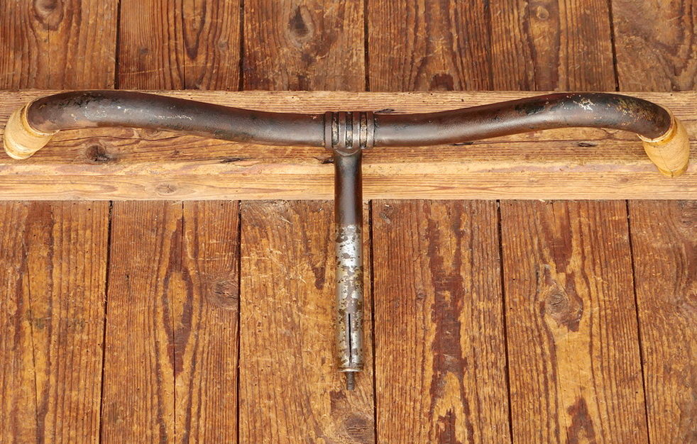 Fahrradlenker mit Vorbau, passend für sportliches Tourenrad, Frankreich 30er J., verchromt, gebr. 