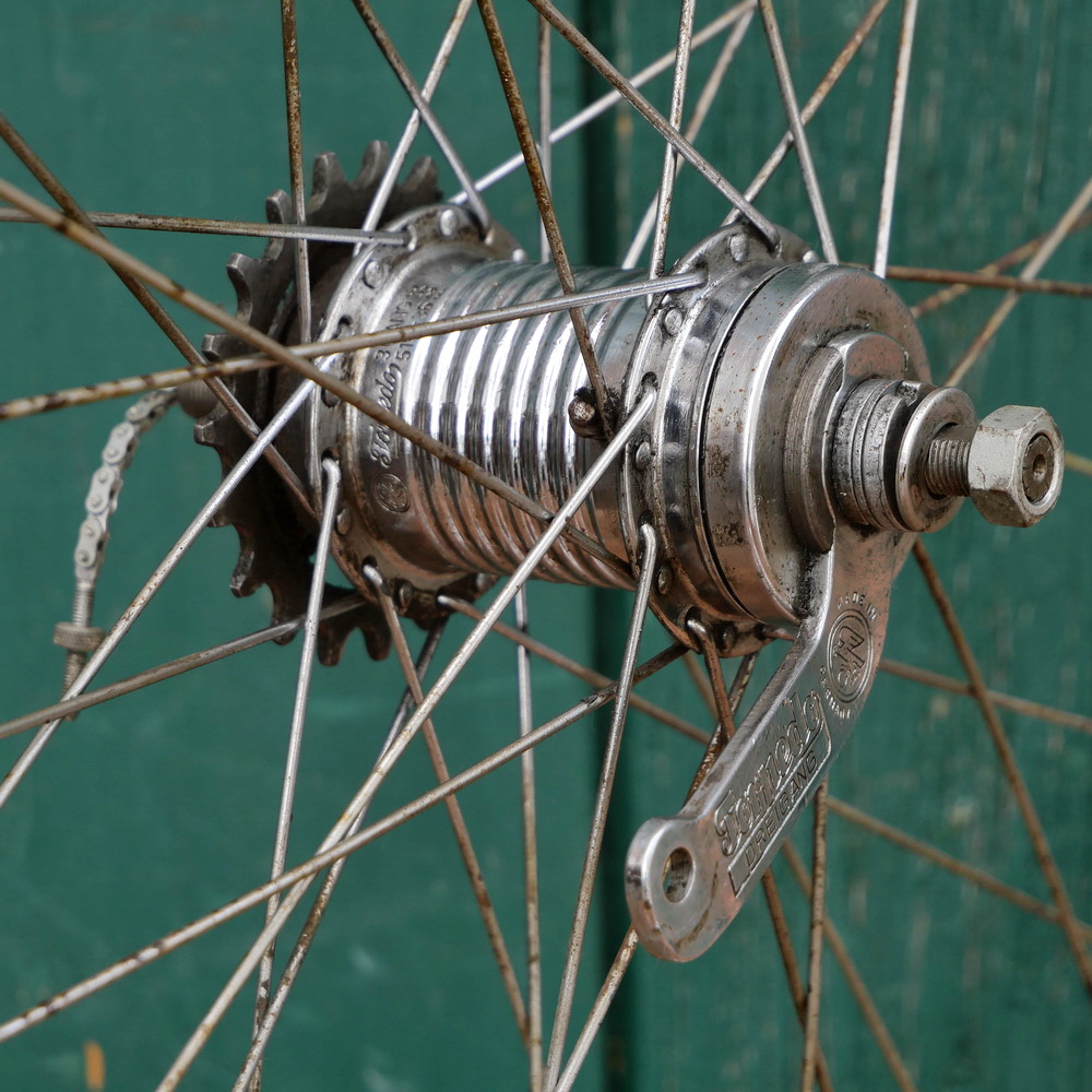 Hinterrad mit WEINMANN Alu-Felge 26 Zoll (559), 1960er J., F&S Torpedo Dreigang-Nabe Mod. 515, gebr. 
