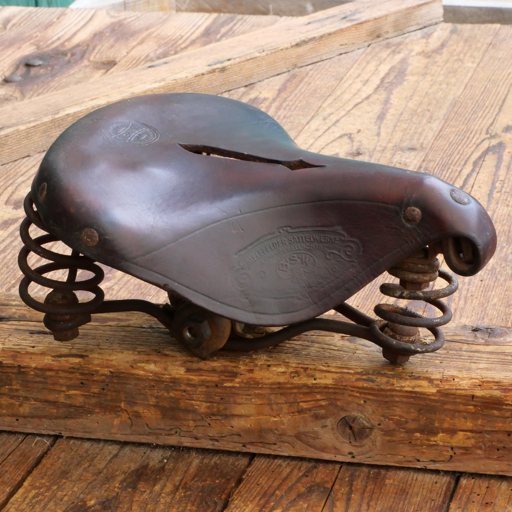 Sattel TORPEDO, Damen, Leder, braun, Gestell vernickelt, original 1910er/20er Jahre, gebr. 