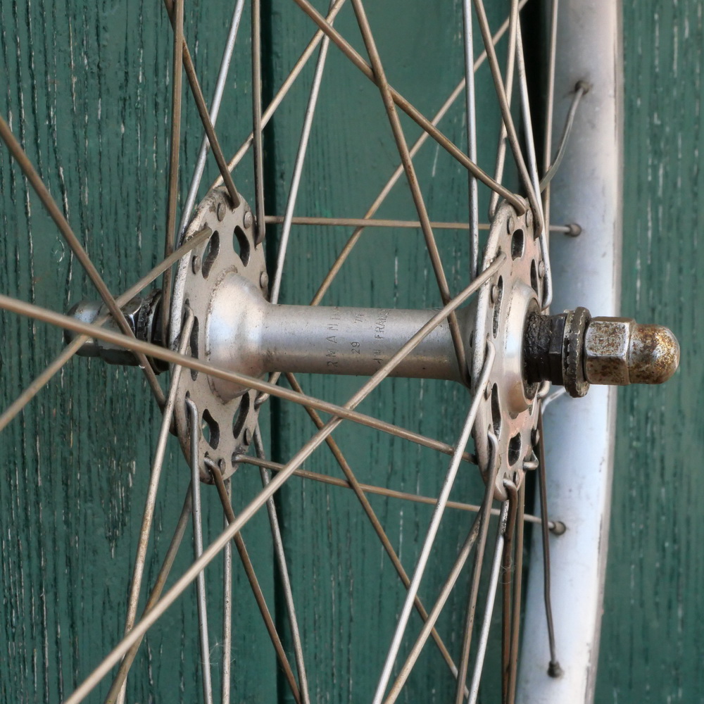 Vorderrad 26 Zoll (590), AMBROSIO Alu-Felge für Drahtbereifung, 1979, NORMANDY Hochflansch-Nabe, gebr. 