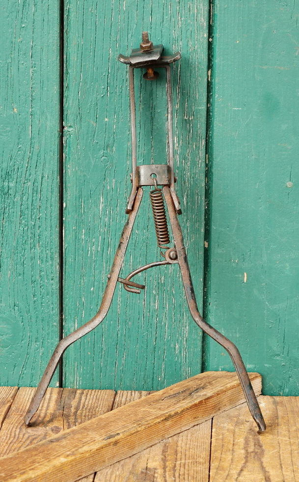 Zweibeinständer für Fahrrad und Moped, Stahl, 1920er/30er J., schwarz, gebr. 