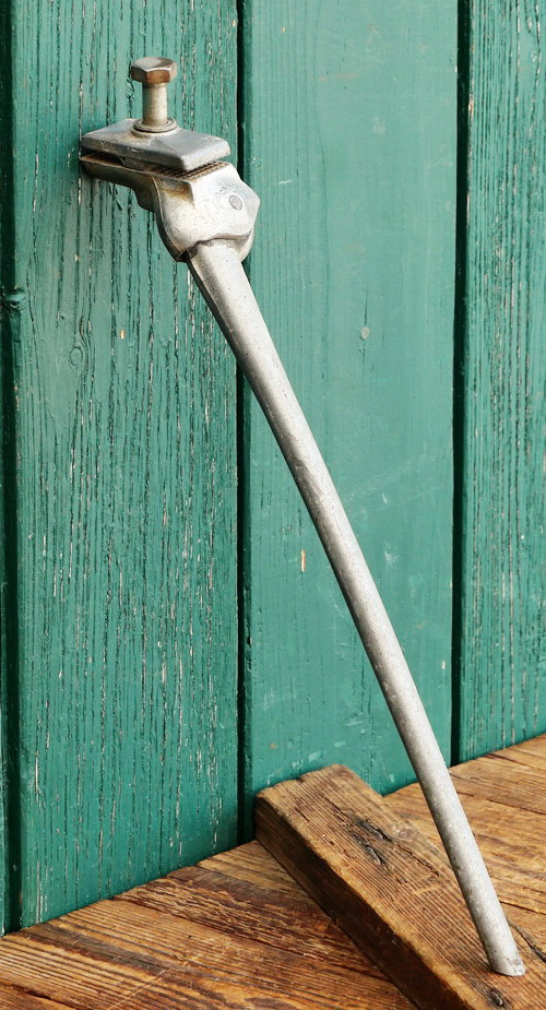 Ständer für Fahrrad, KIRCHHOFF, Aluguss, 1950er/60er J., gebr. 