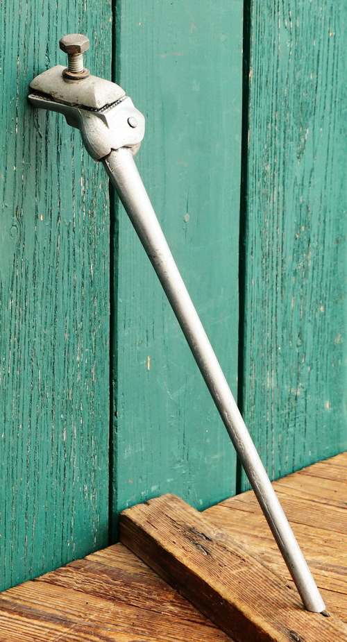 Ständer für Fahrrad, KIRCHHOFF, Aluguss, 1950er/60er J., gebr. 