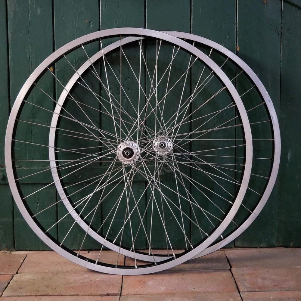 Laufradsatz ALESA Konkav, 26 Zoll (559), schwarz, für Drahtreifen,  SACHS-MAILLARD New Success für Schraubkranz, gebr. 