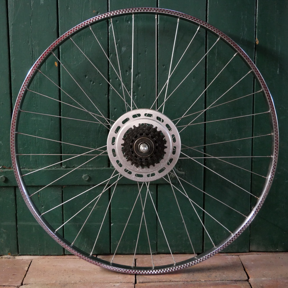 Hinterrad SCHÜRMANN, 26 x 1 5/8 x 1 1/4 (590!), Stahl verchromt, für Drahtreifen, WECO Nabe Hochflansch, gebr. 