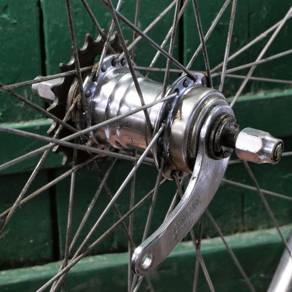 Hinterrad 28 Zoll (622), 70er/80er J., VAN SCHOTHORST-Felge für Drahtreifen, Stahl verchromt,  FAVORIT-Nabe, gebr. 