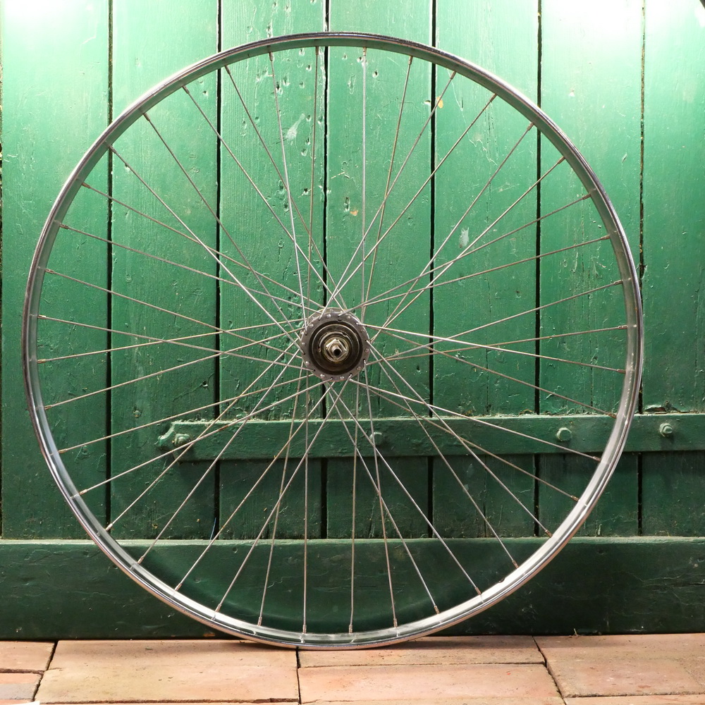 Laufrad hinten, 28 Zoll (635mm), Westwood chrom "Raleigh", Breite ca. 37mm, Sturmey Archer 3-Gang  