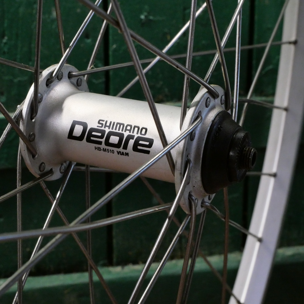 Vorderrad, 26 Zoll (559), um 2000, ALESA Voyager-Felge Alu, Nabe: SHIMANO Deore, NOS 