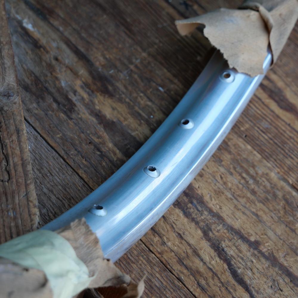 Moped-Felge, 26 Zoll (559), für Drahtbereifung, Alu poliert, 50er/60er J., 36-Loch, NOS 