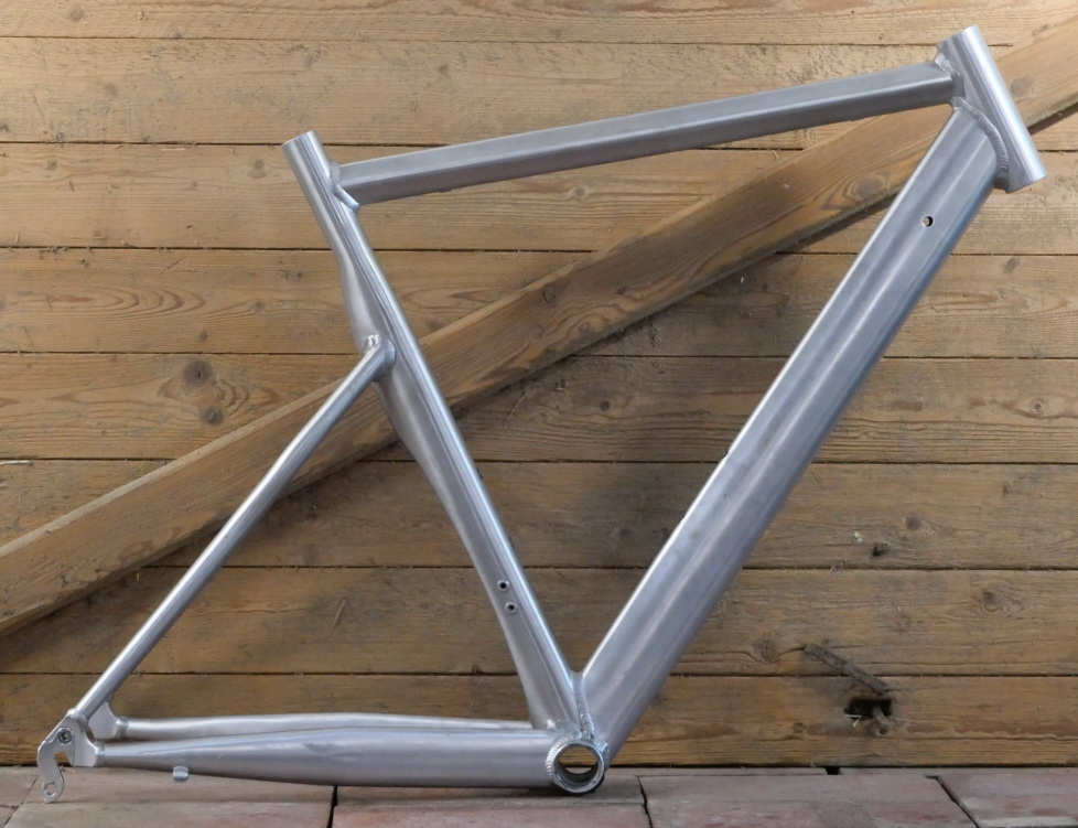 Fahrradrahmen, Herrenausführung für Rennrad 28 Zoll, Aluminium roh, um 2000 