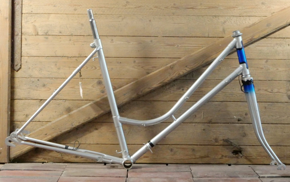 Fahrradrahmen, Damenausführung für Tourenrad, 28 Zoll, 80er J., NOS 