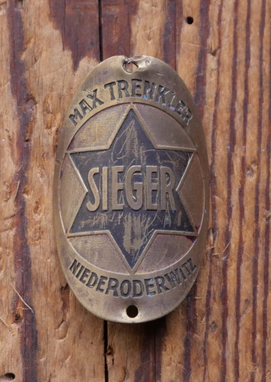 Steuerkopfschild SIEGER/Niederoderwitz, 30er Jahre, Messing lackiert, gebr. 