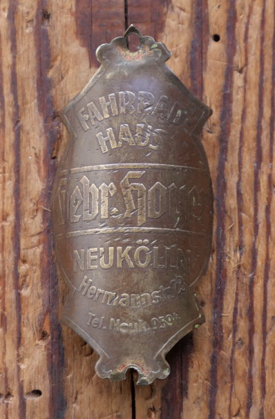 Steuerkopfschild GEBR. HOYER/Berlin, 20er/30er Jahre, Messing, gebr. 