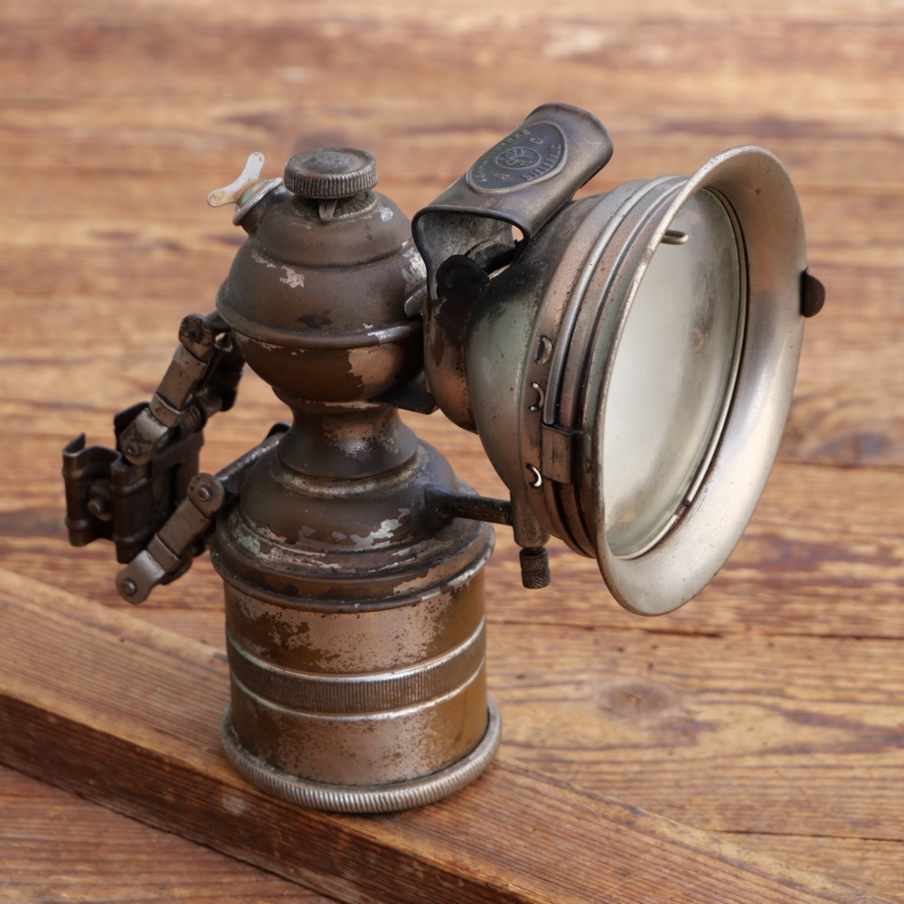 Carbid-Lampe Lohmann für Winkelhaltermontage, 20er Jahre, Messing vernickelt, gebr. 