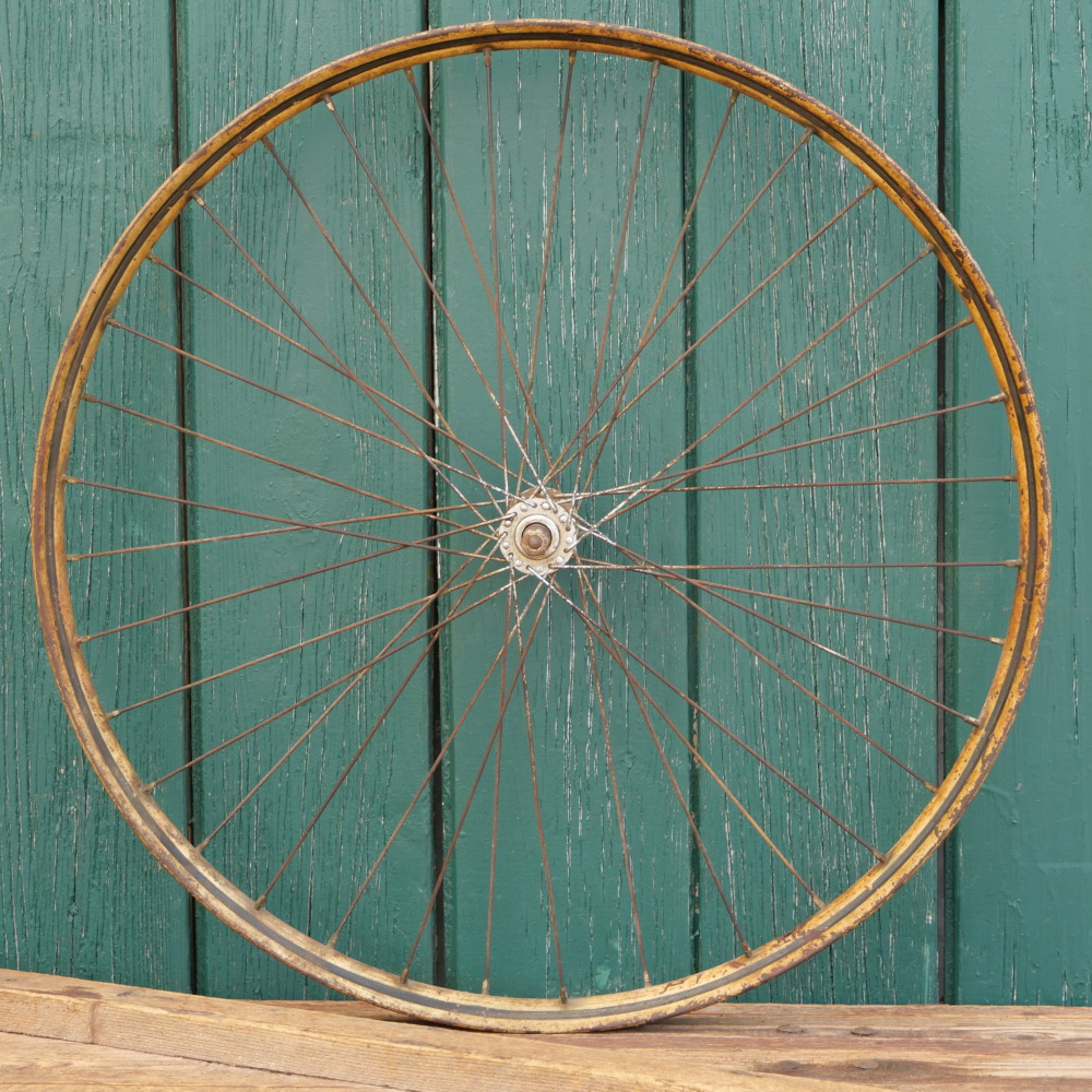 Vorderrad 26 Zoll (559) für Ballonbereifung, 30er J., Holzdekor, Nabe verchromt, gebr. 