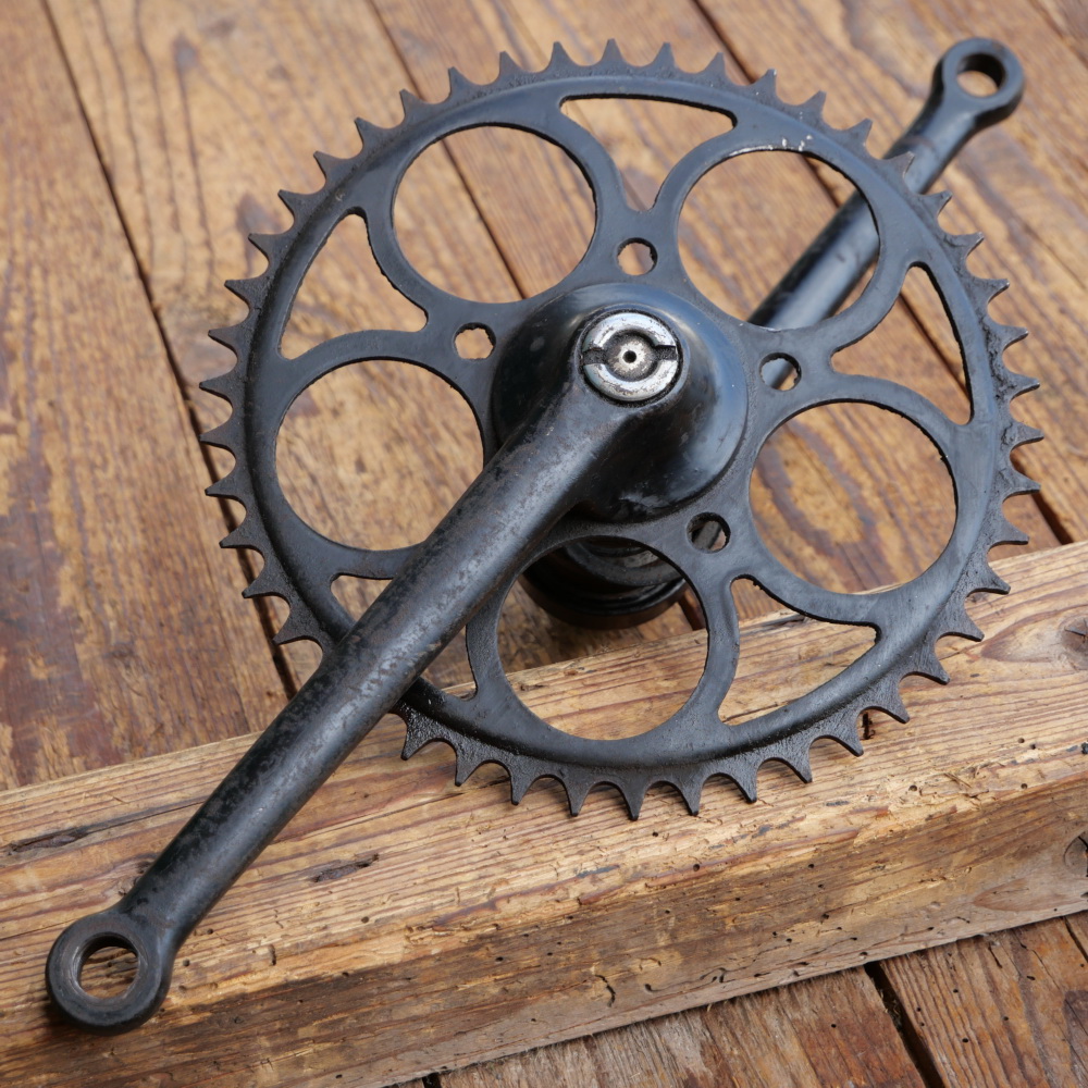 Tretlager für MIELE Tourenrad, orig. 40er Jahre, schwarz, Glocken-Vierkant, gebr. 