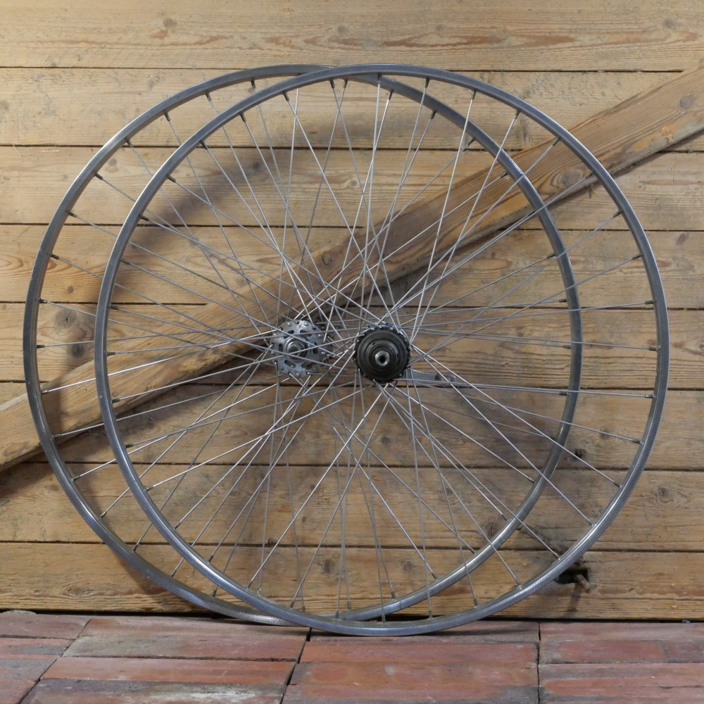 Laufradsatz 28 Zoll (622) WEINMANN Nirosta für Drahtbereifung, original 70er/80er J., Hinterrad mit Torpedo 3Gang-Nabe, gebr. 
