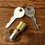 Lenkradschloss mit 10mm Bolzen, rund, Typ Neimann Nr. Mo319, ohne Feder 