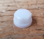 Abdeckkappe,  Kunststoff weiß,  für Lenkerklemmschraube mit altem 10 mm Sechskantkopf , alte Neuware NOS 