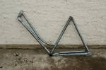 Fahrradrahmen "NSU" Damenausf., 28 Zoll,  ohne Tretlager, ohne Gabel, RH=56cm, RN:421xxx Farbe: blausilber 